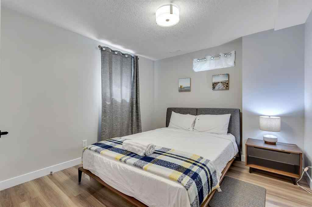 MLS® A2219660 - 8031 Huntwick Hill NE in Huntington Hills Calgary, Residential