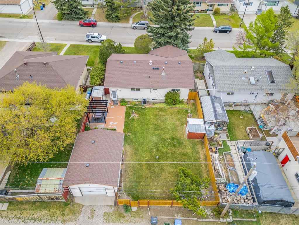 MLS® A2219660 - 8031 Huntwick Hill NE in Huntington Hills Calgary, Residential