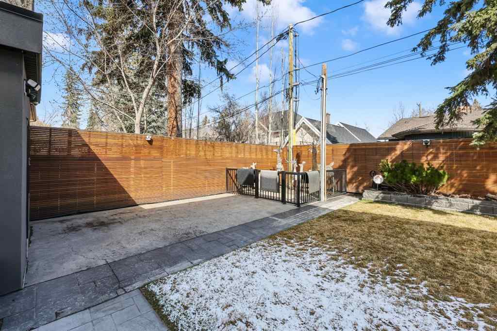 MLS® A2219708 - 832 Hillcrest Avenue SW in Upper Mount Royal Calgary, Residential