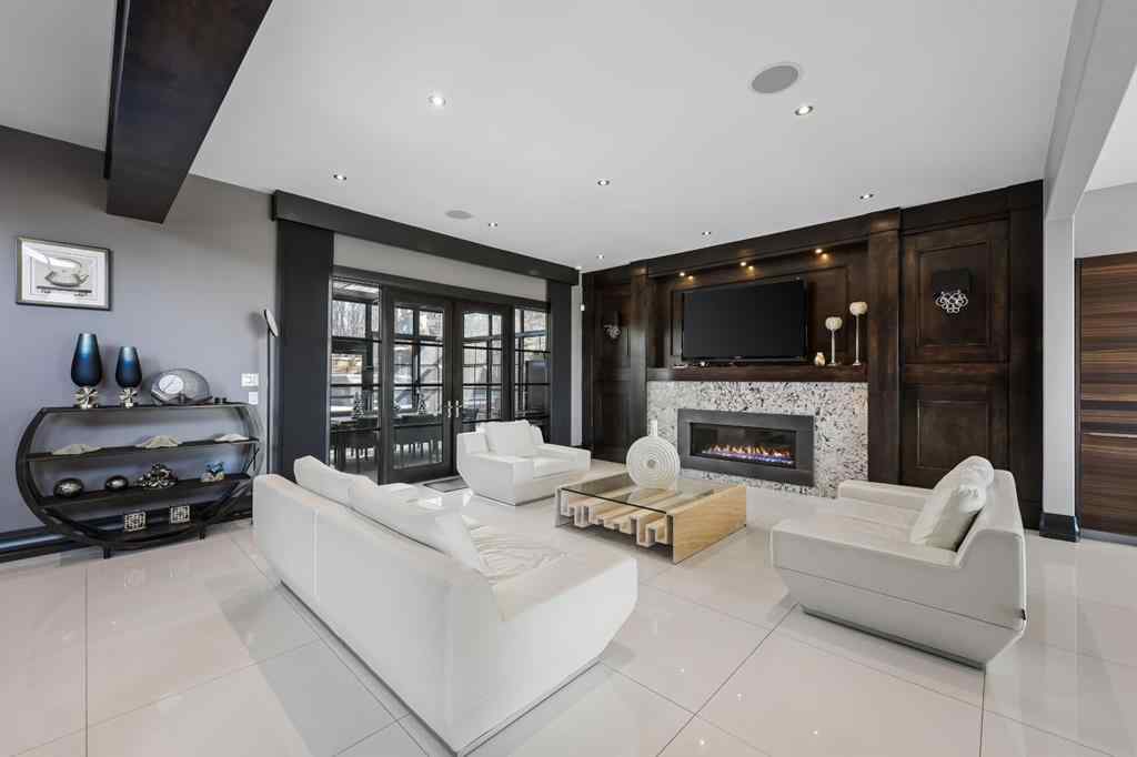 MLS® A2219708 - 832 Hillcrest Avenue SW in Upper Mount Royal Calgary, Residential