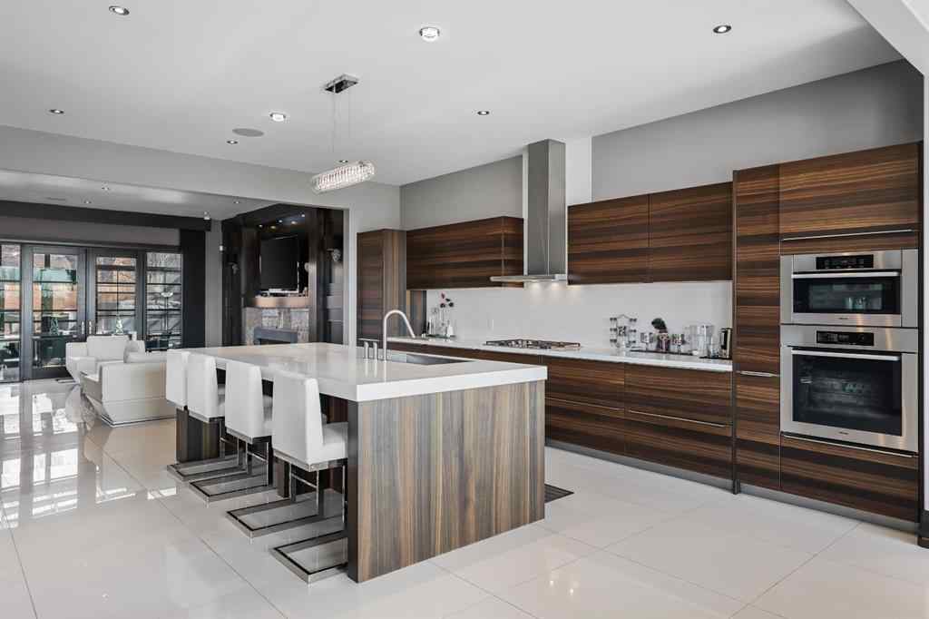 MLS® A2219708 - 832 Hillcrest Avenue SW in Upper Mount Royal Calgary, Residential