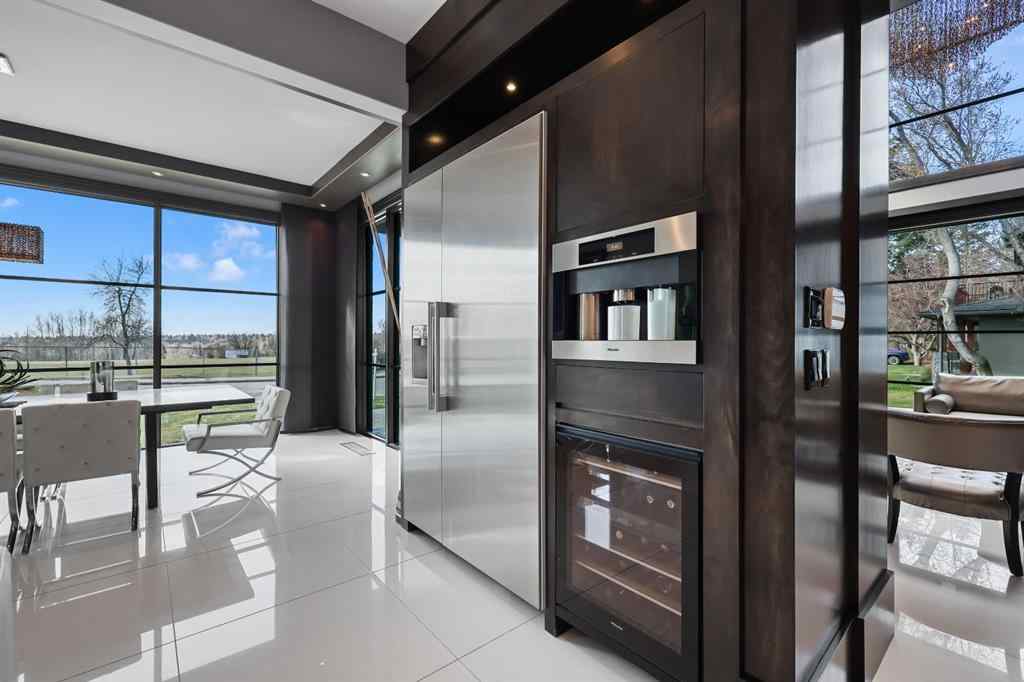 MLS® A2219708 - 832 Hillcrest Avenue SW in Upper Mount Royal Calgary, Residential