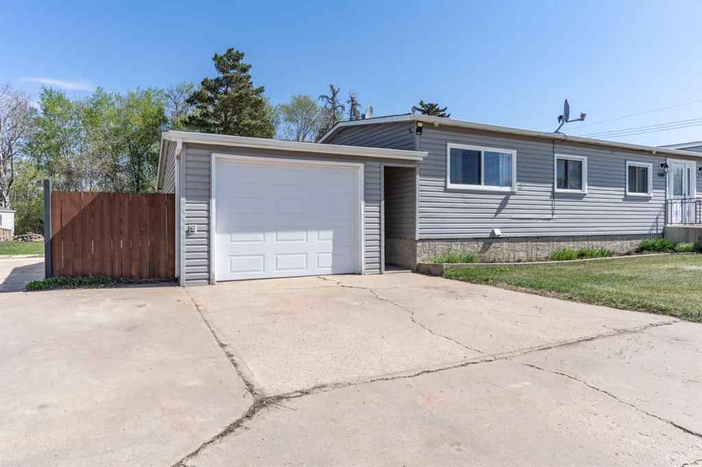 MLS® A2219774 - 5410 51 Avenue  in Daysland Daysland, Residential