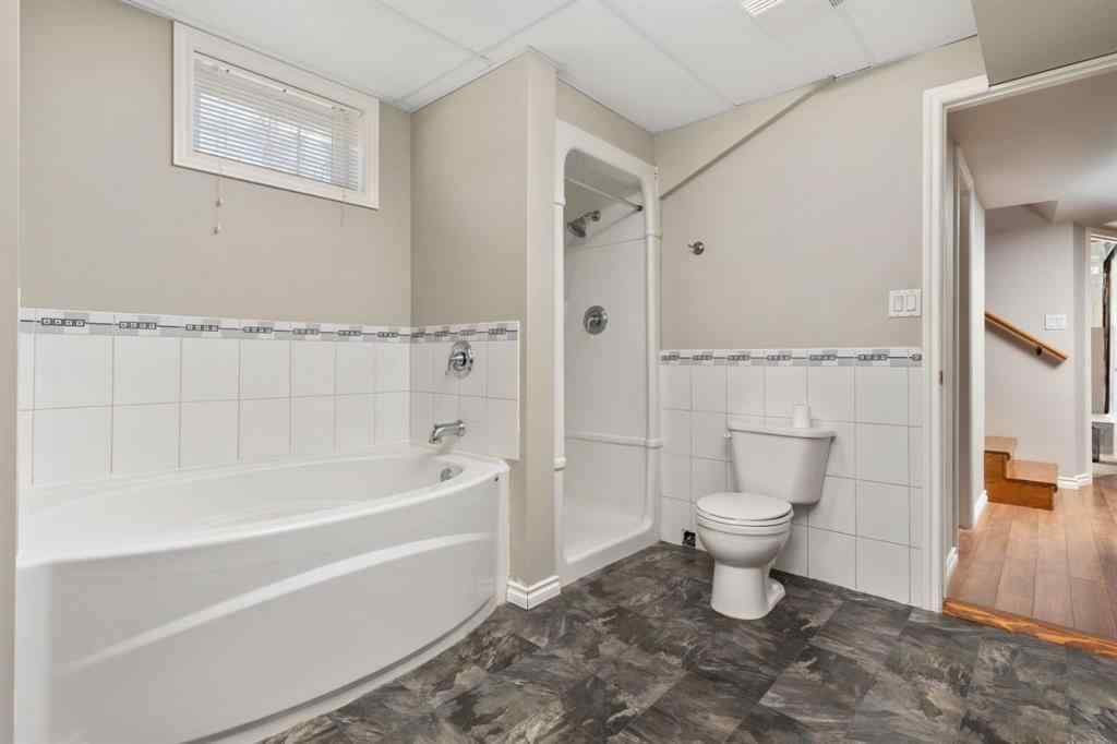 MLS® A2219774 - 5410 51 Avenue  in Daysland Daysland, Residential