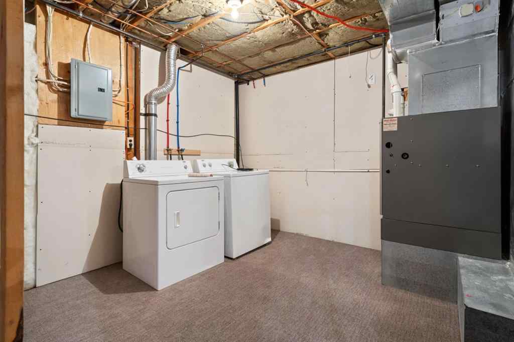 MLS® A2219774 - 5410 51 Avenue  in Daysland Daysland, Residential