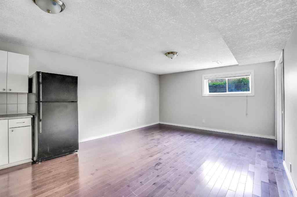 MLS® A2219804 - 185 Cornwallis Drive NW in Cambrian Heights Calgary, Residential