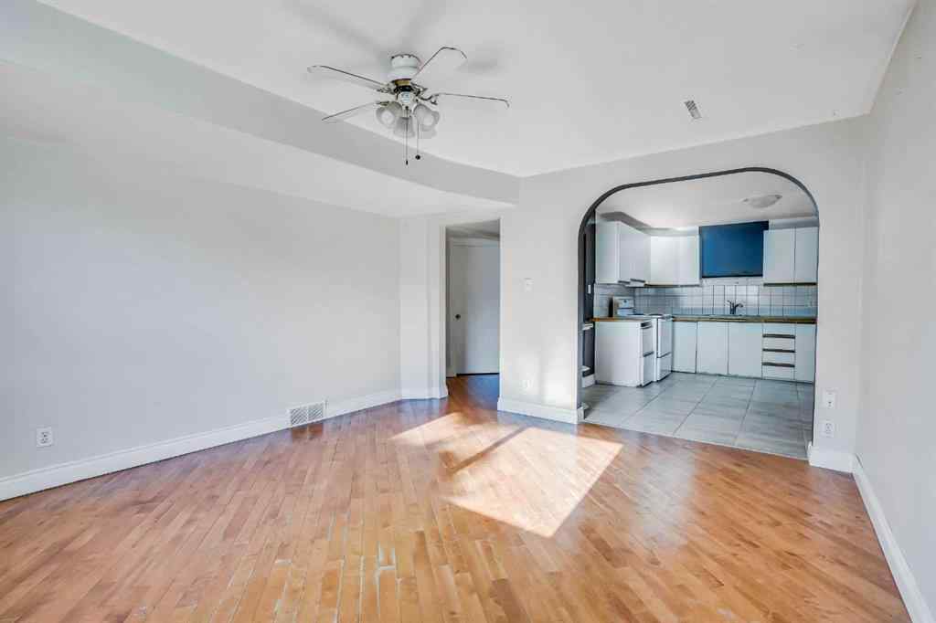 MLS® A2219804 - 185 Cornwallis Drive NW in Cambrian Heights Calgary, Residential