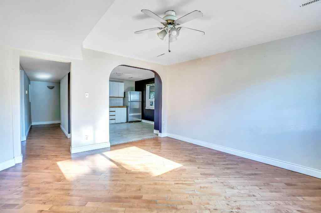 MLS® A2219804 - 185 Cornwallis Drive NW in Cambrian Heights Calgary, Residential
