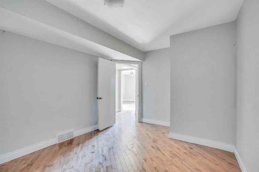 MLS® A2219804 - 185 Cornwallis Drive NW in Cambrian Heights Calgary, Residential