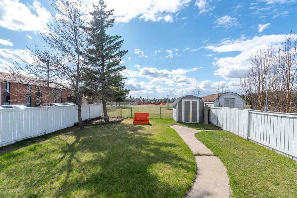 MLS® A2219810 - 2714 56 Avenue  in Steele Heights Lloydminster, Residential