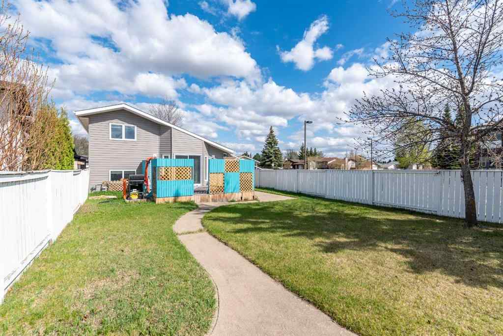 MLS® A2219810 - 2714 56 Avenue  in Steele Heights Lloydminster, Residential