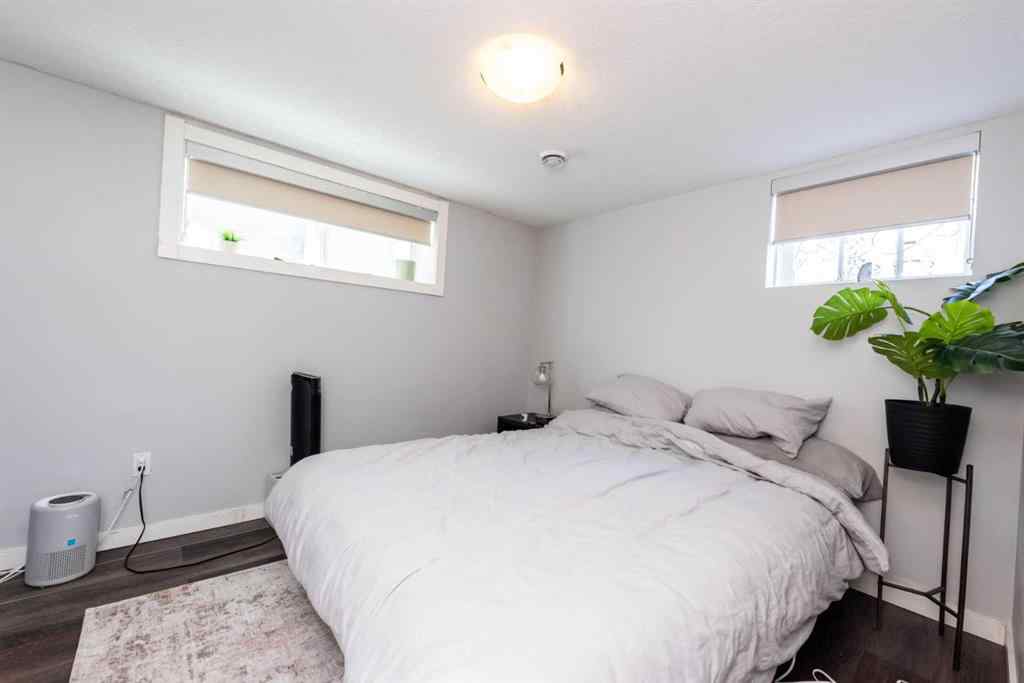 MLS® A2219820 - 219 15 Avenue NE in Crescent Heights Calgary, Residential