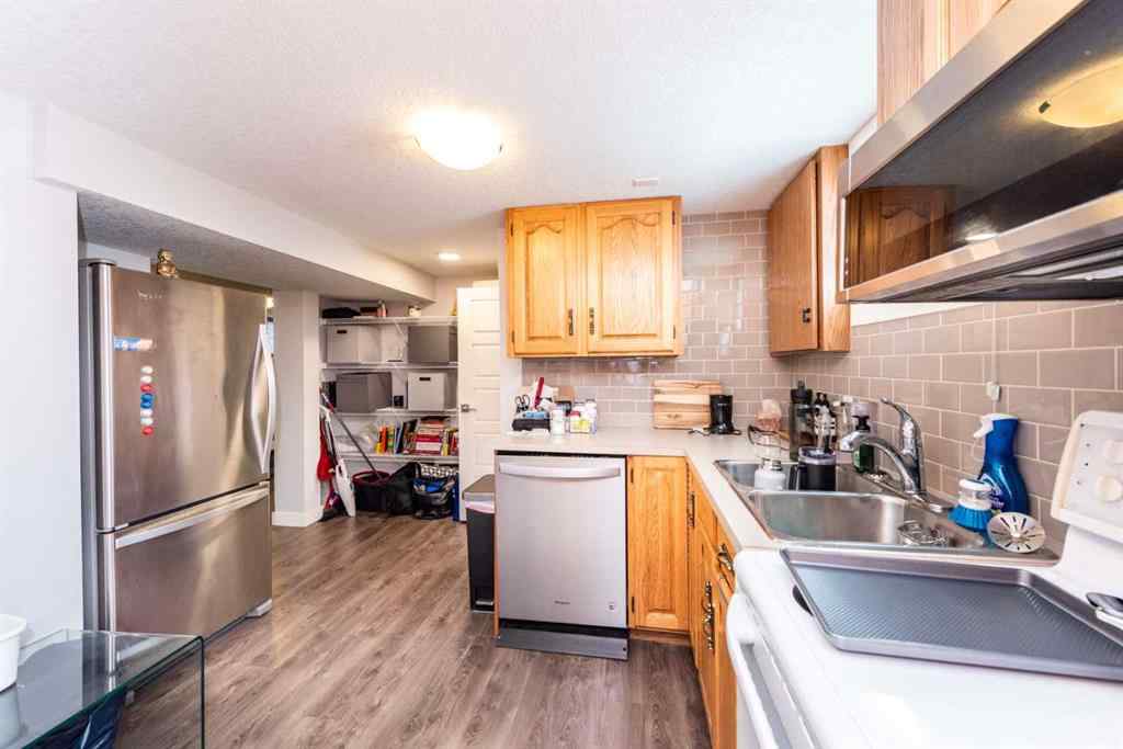 MLS® A2219820 - 219 15 Avenue NE in Crescent Heights Calgary, Residential