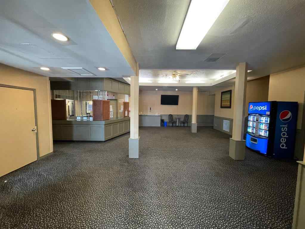 MLS® A2219825 - 114 Park Street  in Mountain View Hinton, Commercial