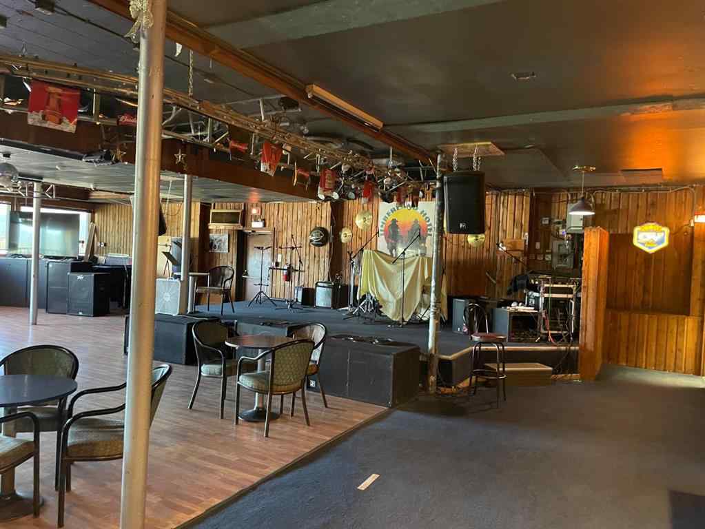 MLS® A2219825 - 114 Park Street  in Mountain View Hinton, Commercial
