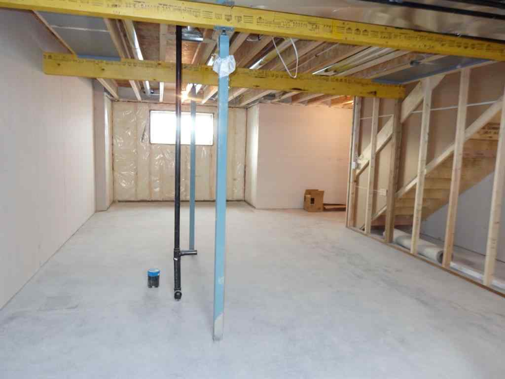 MLS® A2219838 - 40 Irvin Way  in Iron Gate Sylvan Lake, Residential