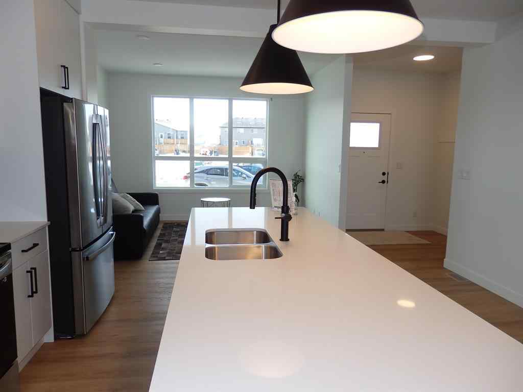 MLS® A2219838 - 40 Irvin Way  in Iron Gate Sylvan Lake, Residential