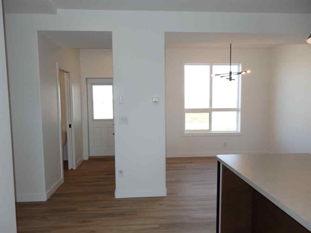 MLS® A2219838 - 40 Irvin Way  in Iron Gate Sylvan Lake, Residential