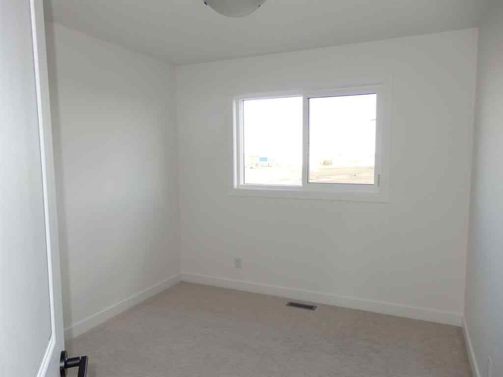 MLS® A2219838 - 40 Irvin Way  in Iron Gate Sylvan Lake, Residential