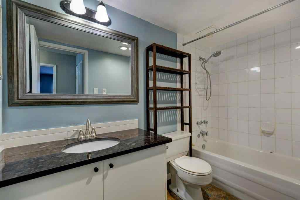 MLS® A2219844 - Unit #211 1335 12 Avenue SW in Beltline Calgary, Residential