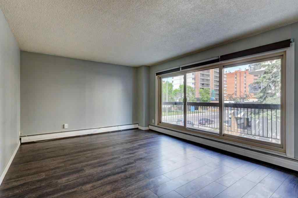 MLS® A2219844 - Unit #211 1335 12 Avenue SW in Beltline Calgary, Residential