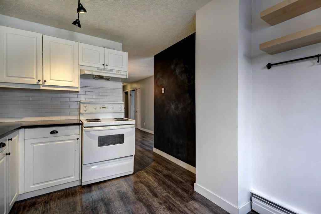 MLS® A2219844 - Unit #211 1335 12 Avenue SW in Beltline Calgary, Residential