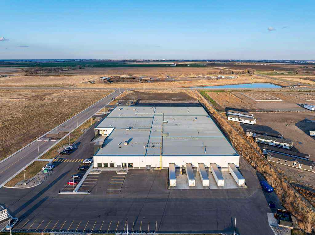 MLS® A2219855 - 3690 36 Street  in Sherring Industrial Park Lethbridge, Commercial