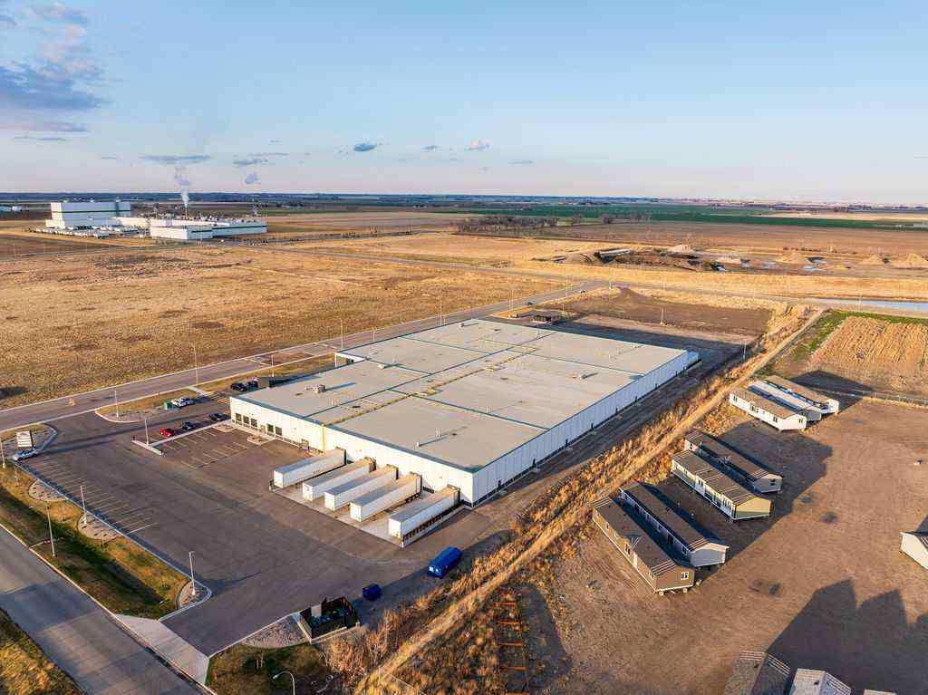 MLS® A2219855 - 3690 36 Street  in Sherring Industrial Park Lethbridge, Commercial