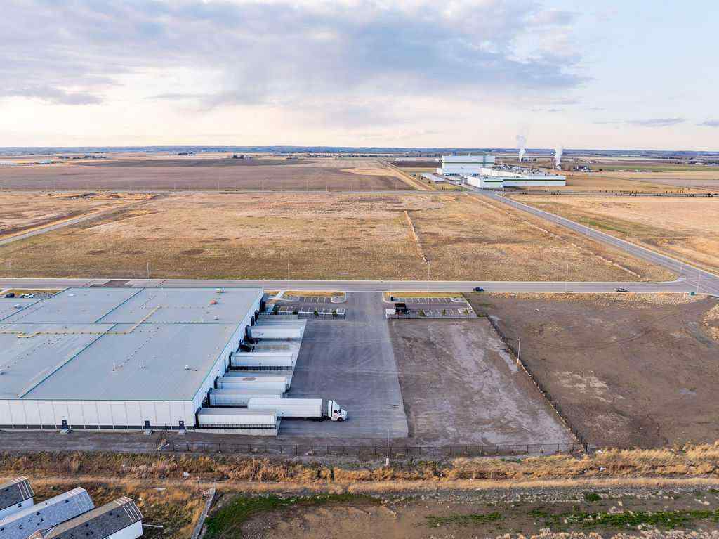 MLS® A2219855 - 3690 36 Street  in Sherring Industrial Park Lethbridge, Commercial