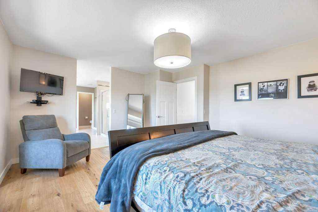 MLS® A2219870 - 1069 Hillcrest Manor Estates  in Hillview Estates Strathmore, Residential
