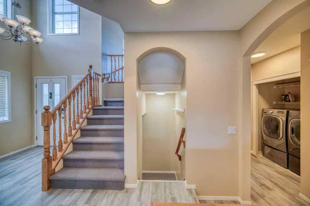 MLS® A2219874 - 81 Evansmeade Circle NW in Evanston Calgary, Residential