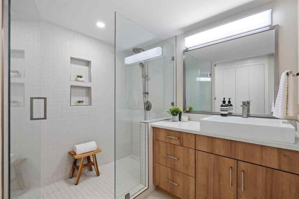 MLS® A2219888 - Unit #418 1505 8 Avenue NW in Hillhurst Calgary, Residential