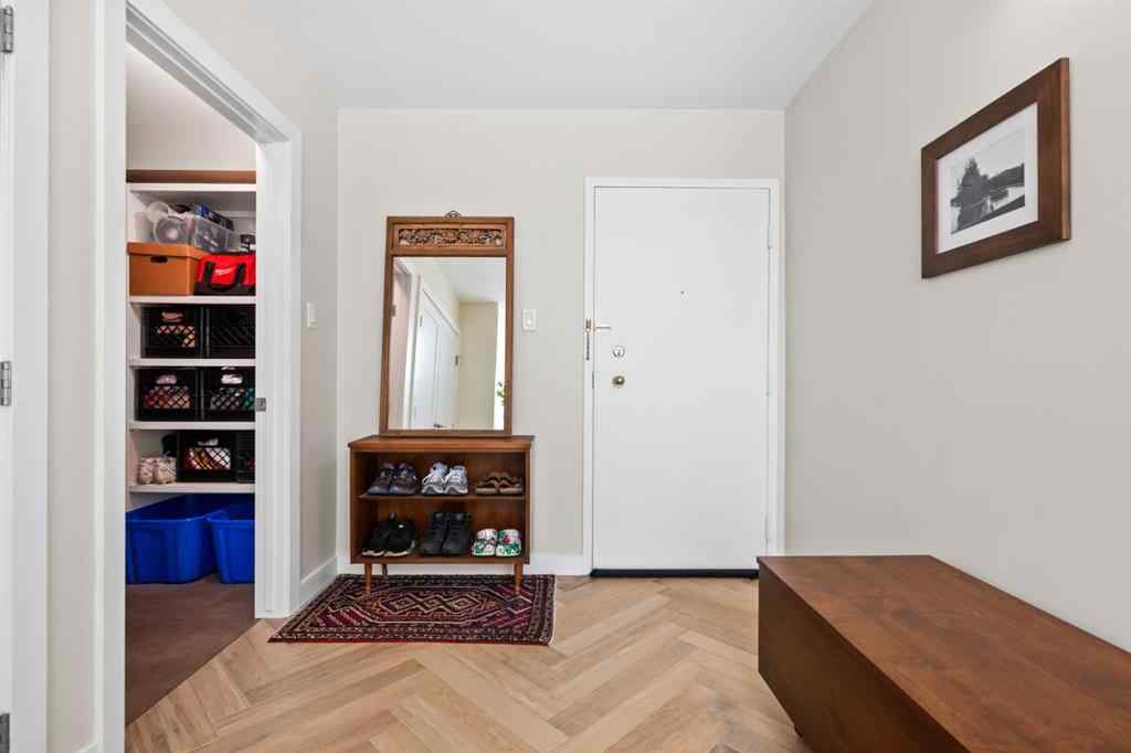 MLS® A2219888 - Unit #418 1505 8 Avenue NW in Hillhurst Calgary, Residential