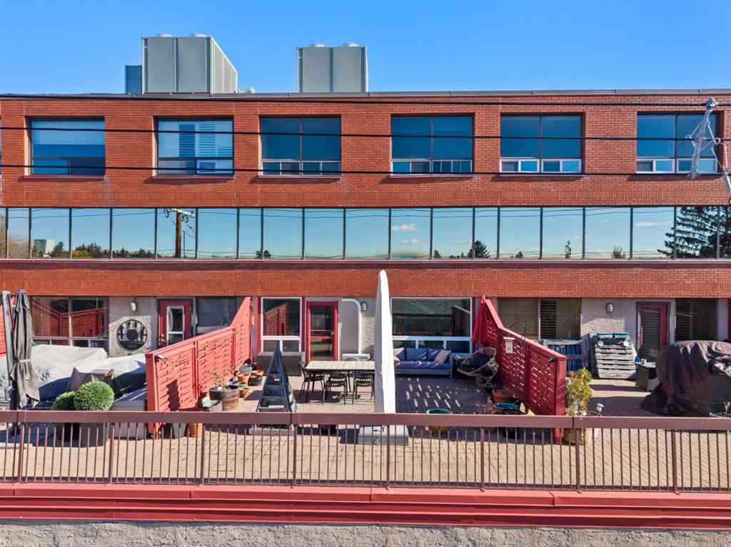 MLS® A2219888 - Unit #418 1505 8 Avenue NW in Hillhurst Calgary, Residential