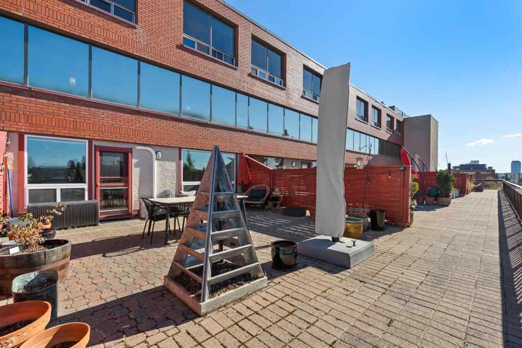 MLS® A2219888 - Unit #418 1505 8 Avenue NW in Hillhurst Calgary, Residential