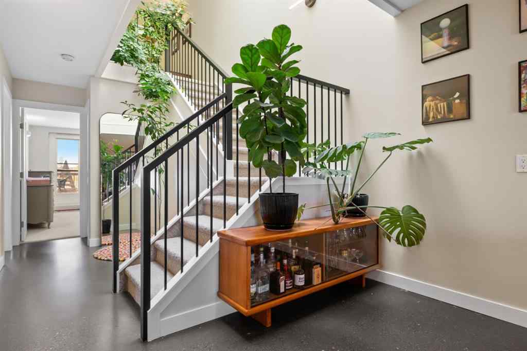 MLS® A2219888 - Unit #418 1505 8 Avenue NW in Hillhurst Calgary, Residential