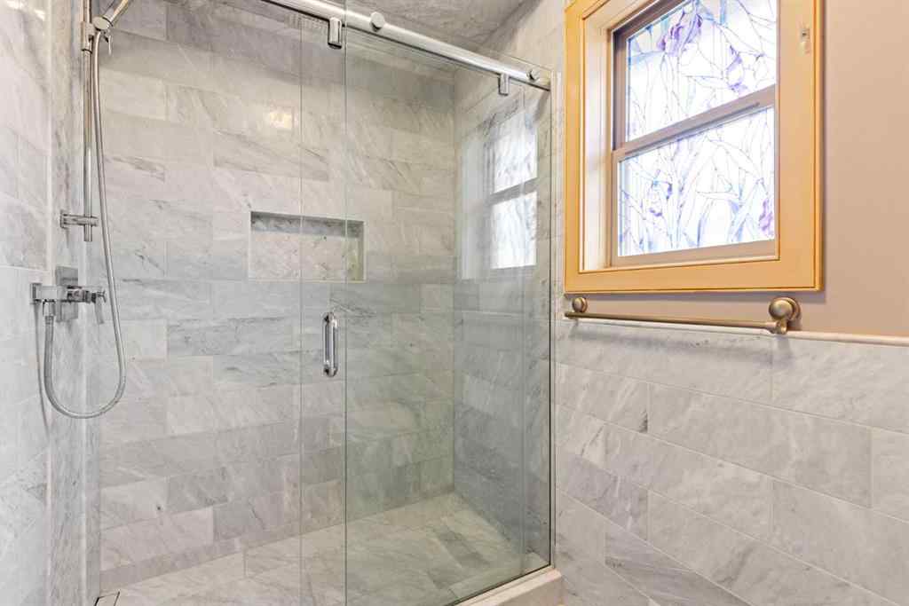 MLS® A2219913 - 393 Banister Drive  in Crystal Shores Okotoks, Residential