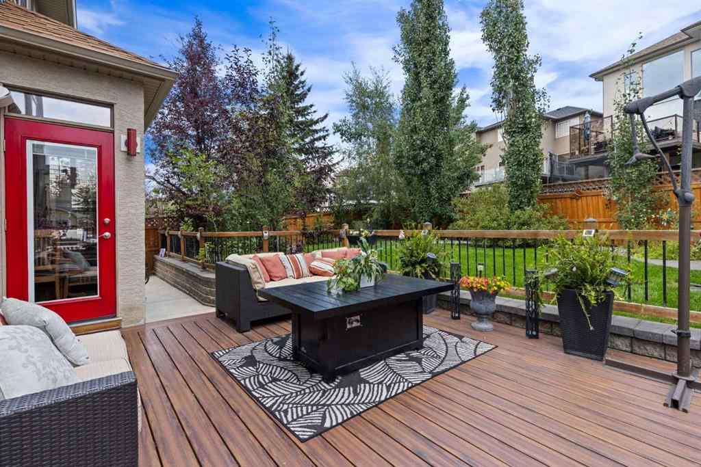 MLS® A2219913 - 393 Banister Drive  in Crystal Shores Okotoks, Residential