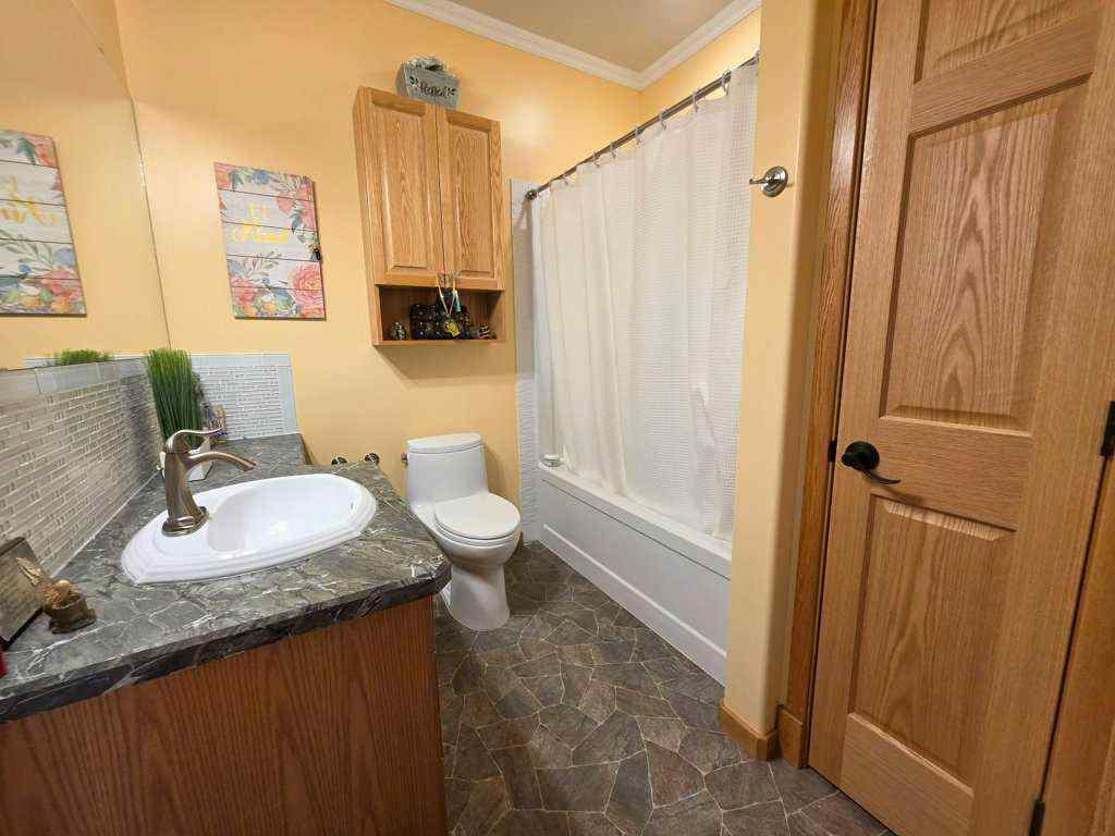 MLS® A2220050 - 812 9 Street SE in NONE Slave Lake, Residential