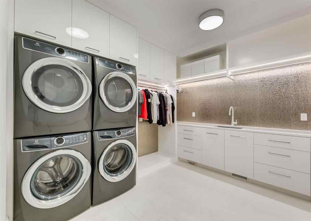 MLS® A2220099 - 732 Crescent Road NW in Rosedale Calgary, Residential