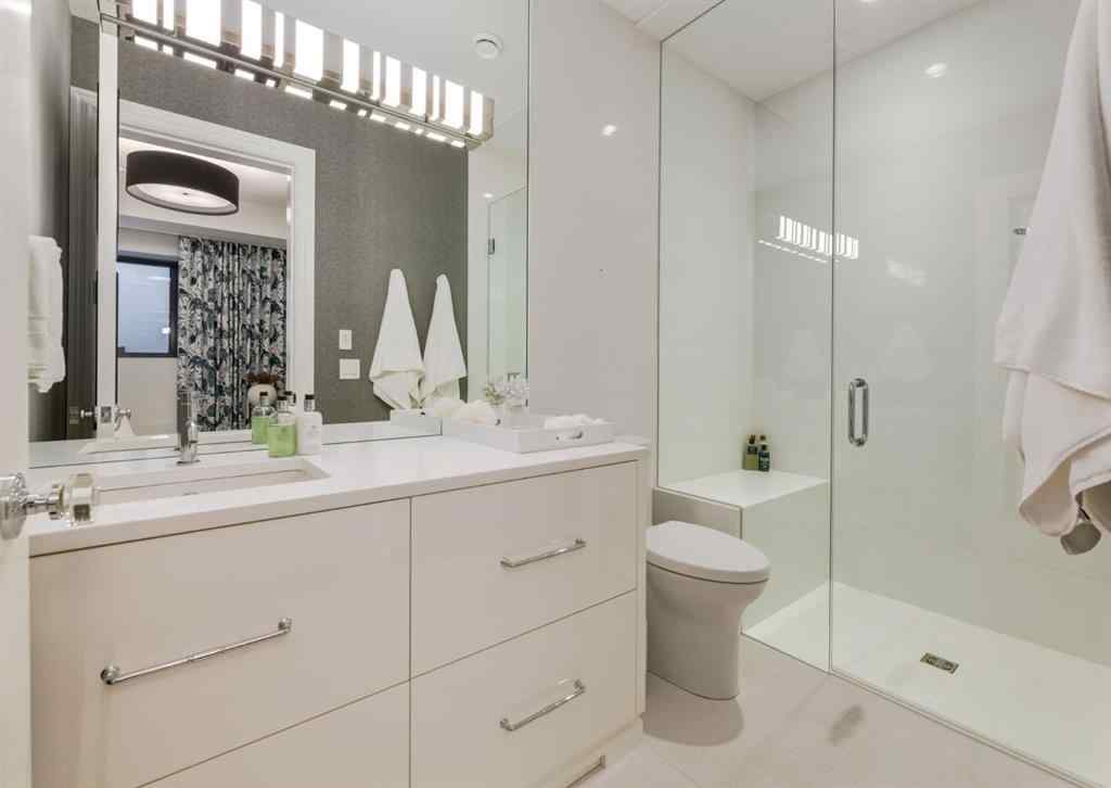 MLS® A2220099 - 732 Crescent Road NW in Rosedale Calgary, Residential
