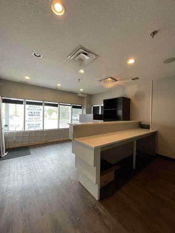 MLS® A2220143 - Unit #515 5075 Falconridge Boulevard NE in Falconridge Calgary, Commercial