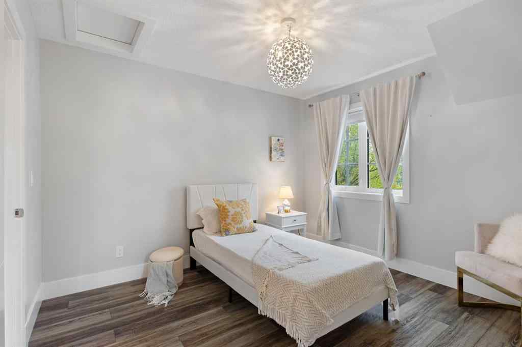 MLS® A2220176 - 512 Memorial Drive NW in Sunnyside Calgary, Residential