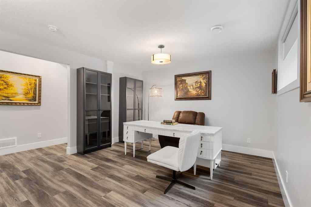 MLS® A2220176 - 512 Memorial Drive NW in Sunnyside Calgary, Residential