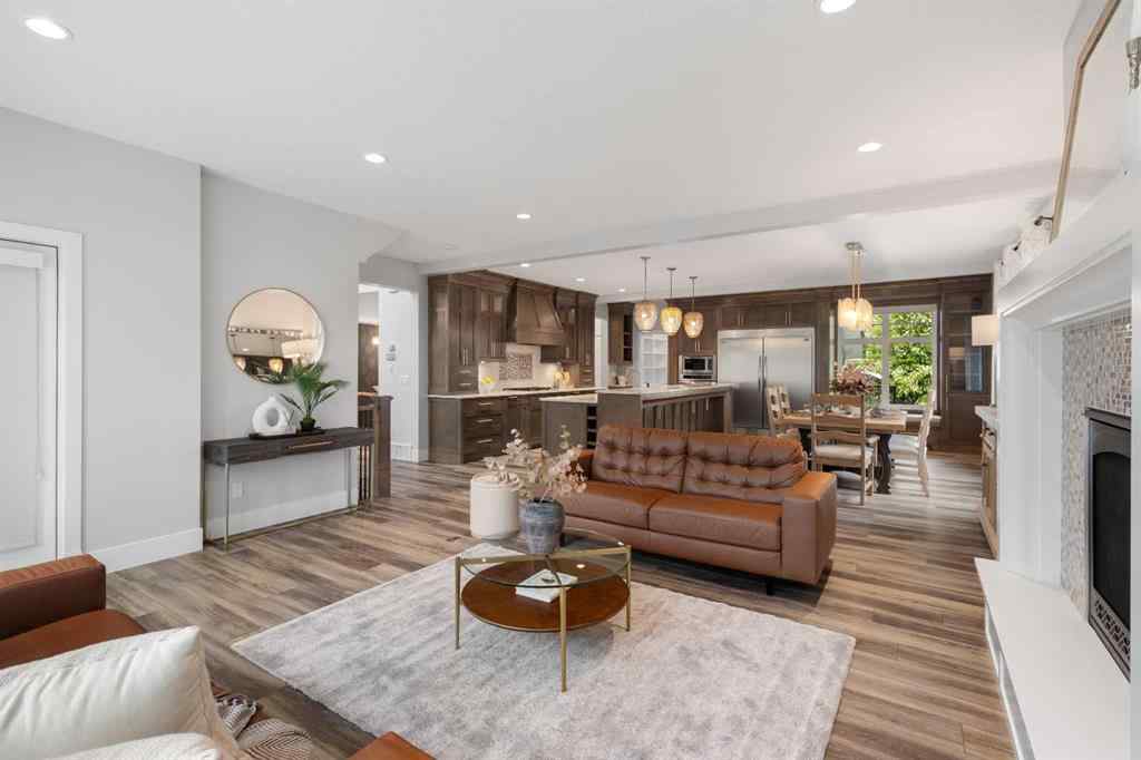 MLS® A2220176 - 512 Memorial Drive NW in Sunnyside Calgary, Residential
