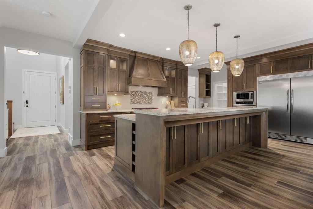MLS® A2220176 - 512 Memorial Drive NW in Sunnyside Calgary, Residential