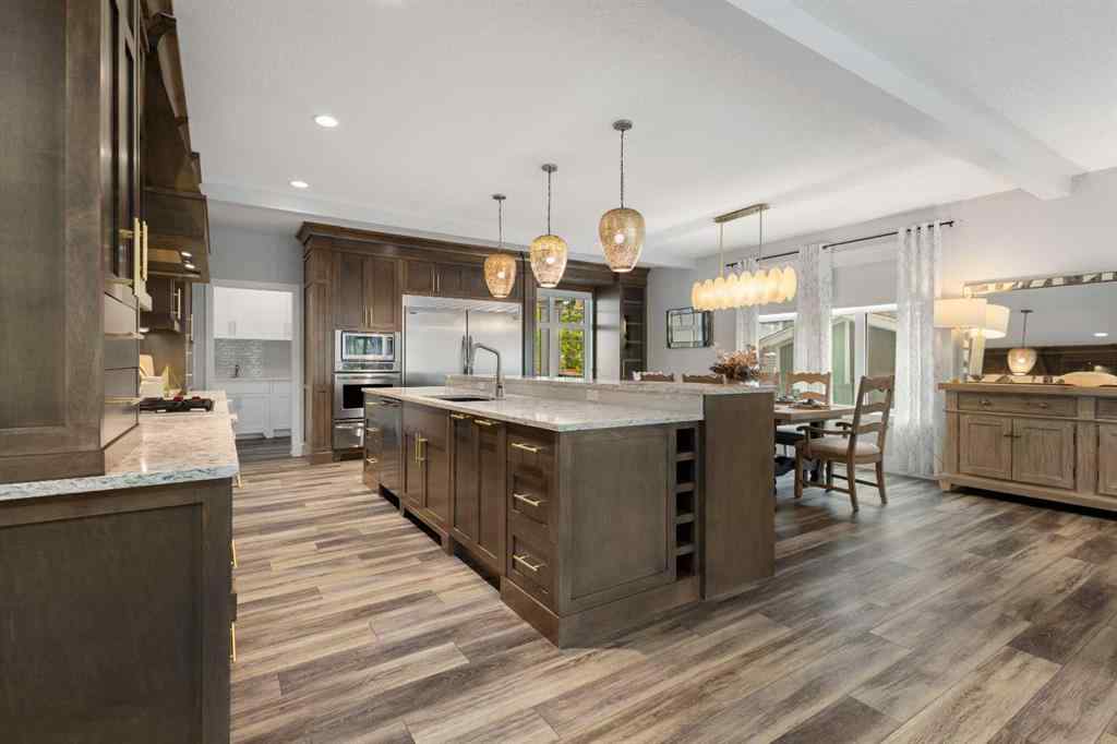 MLS® A2220176 - 512 Memorial Drive NW in Sunnyside Calgary, Residential