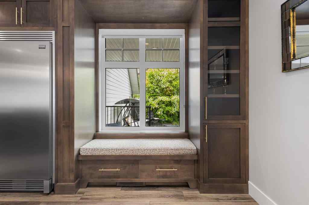 MLS® A2220176 - 512 Memorial Drive NW in Sunnyside Calgary, Residential
