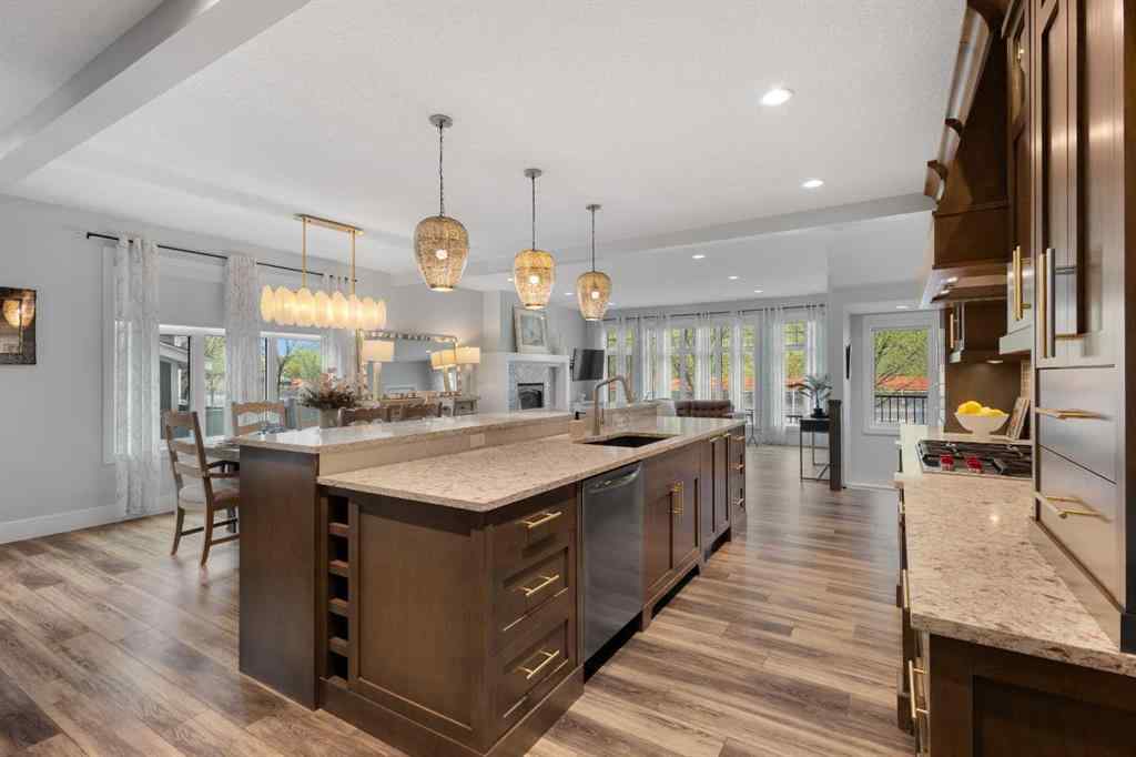 MLS® A2220176 - 512 Memorial Drive NW in Sunnyside Calgary, Residential