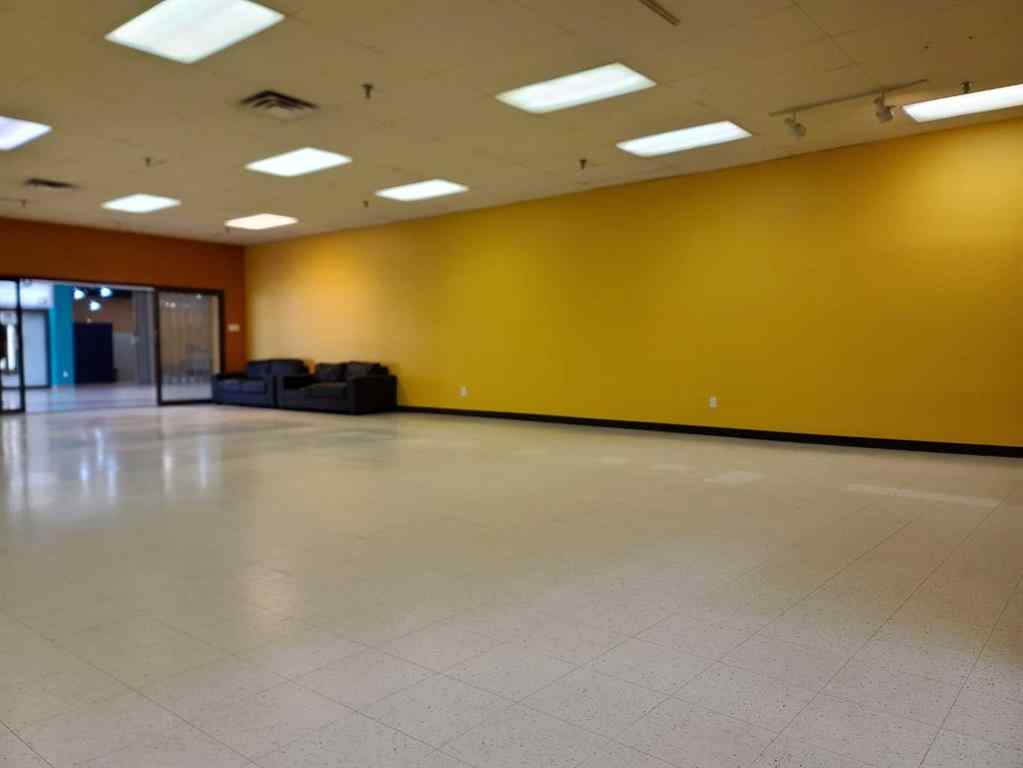 MLS® A2220187 - 10122 100 Street  in Downtown Peace River, Commercial